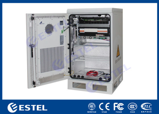 الصلب في الهواء الطلق الحائط مجلس الوزراء القطب جبل الضميمة نوع البطارية مع مبادل حراري التبريد