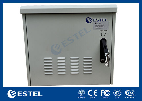 8U IP55 RAL7035 خارجية قطب جبل خزانة الاتصالات مع التحكم الحراري درجة الحرارة